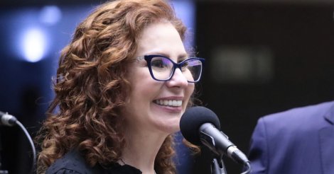 Justiça italiana marca julgamento decisivo sobre extradição de Carla Zambelli após reviravolta no caso