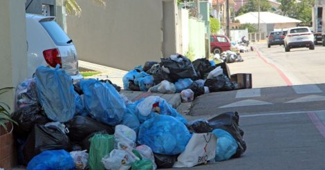 LAGUNA / Prefeitura suspende edital de coleta de lixo após decisão do TCE