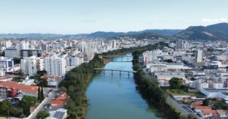 Lei que instituiu feriado no dia do aniversário de Tubarão é constitucional