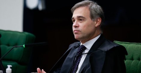 Mendonça é sorteado relator de ação de Lula para abrir sigilos de familiares e cobrar medida igual de Flávio