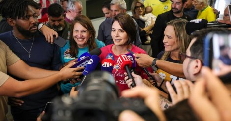 Michelle Bolsonaro vota no DF e afirma que Jair Bolsonaro está ‘ansioso, mas confiante’ para a eleição