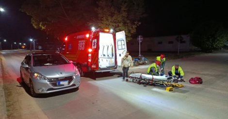 Motociclista é encontrada inconsciente após acidente em Jaguaruna