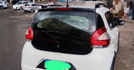 Motorista é executado a tiros enquanto dirigia carro em rua de SC