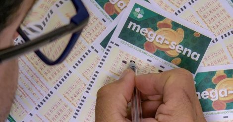 Ninguém acerta as seis dezenas da Mega-Sena 2871 e prêmio vai a R$ 45 milhões; veja números sorteados