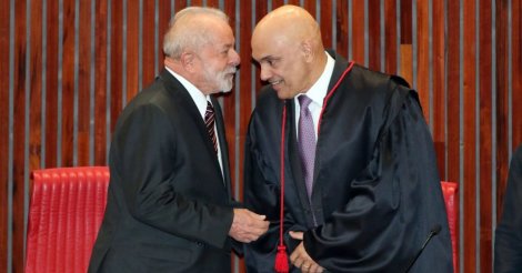 O abandono como estratégia: Lula prepara o sacrifício de Moraes