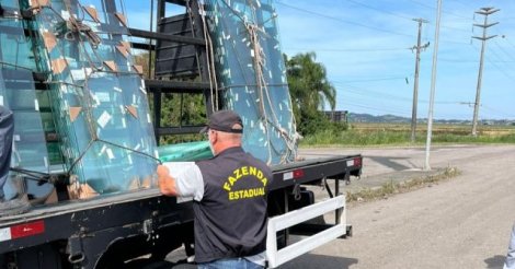 Operação flagra R$ 1,2 milhão em mercadorias transportadas irregularmente na região