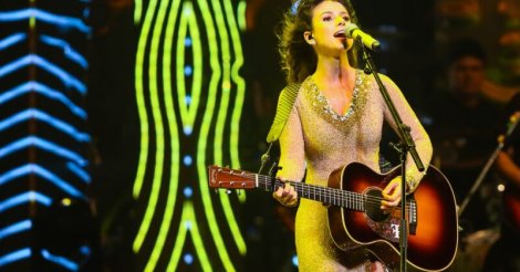 Paula Fernandes fará show gratuito em Cocal do Sul no mês de setembro!