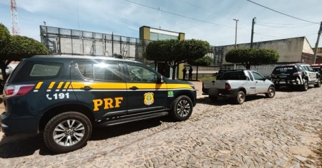 Pescaria Brava / Polícia do município participa de operação contra adulteração de caminhões