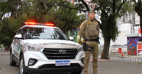 Polícia inicia multas por uso de drogas em locais públicos