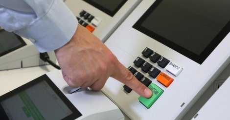 POLÍTICA  / A reforma que nunca vem!