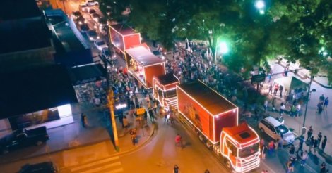 Por onde vão passar os caminhões da Caravana de Natal da Coca-Cola em SC; roteiro completo