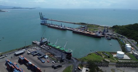 Porto de Imbituba bate recorde operacional, aposta em práticas ESG e grandes investimentos em infraestrutura