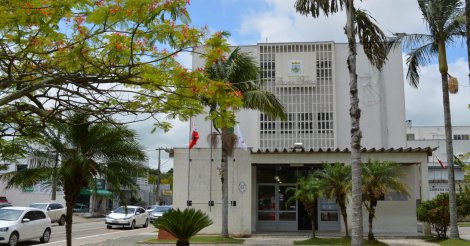 Prefeito, ex-prefeito e ex-diretor do Samae são alvos de operação da DEIC em Morro da Fumaça