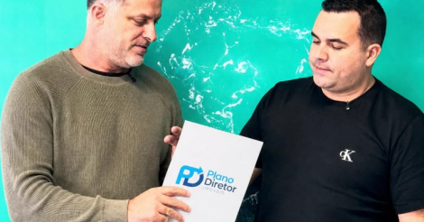 Prefeito Michell Nunes entrega minuta do novo Plano Diretor à Câmara de Vereadores
