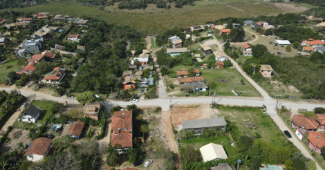 Prefeitura de Imbituba detalha andamento das obras de pavimentação na Avenida Central da Praia do Rosa