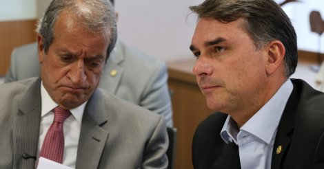 Presidente do PL bate o martelo sobre retirada de Flávio Bolsonaro da disputa pela presidência