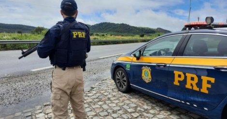 PRF intensifica fiscalização em SC com previsão de 2 milhões de veículos nas rodovias