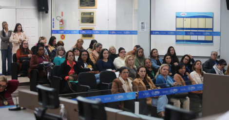 Profissionais da educação participam de capacitação sobre combate à violência contra crianças e adolescentes