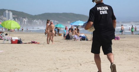 Quase 1,6 mil policiais civis são mobilizados no litoral Sul durante temporada