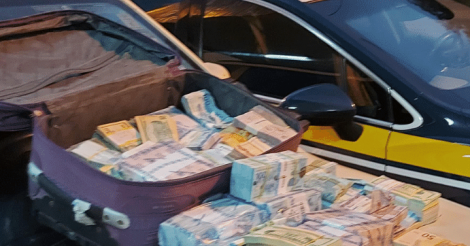 Rancho Queimado / PRF prende homem com R$ 123 mil após fuga