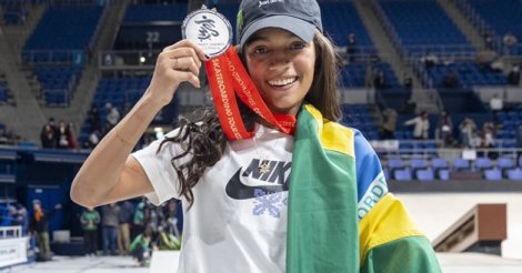 Rayssa Leal sobra na pista e vence etapa de Brasília da SLS