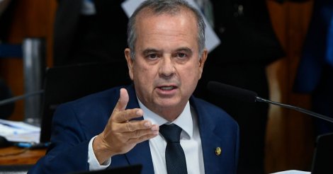 Rogério Marinho acusa Flávio Dino de interferência eleitoral após ministro derrubar decisão de André Mendonça sobre post de Nossa Senhora