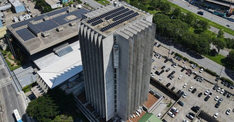 Sede do TJSC em Florianópolis instala usina de energia solar