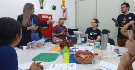 SEDEJ realiza formação pedagógica sobre torneios de robótica nas escolas de Educação Integral