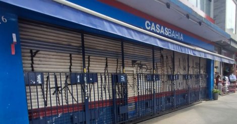 Sindicato cobra explicações da Casas Bahia após 2 mil demissões e fechamento de lojas no Brasil