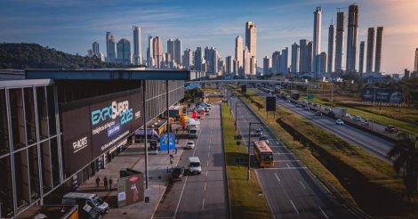 Supermercadistas/todas as regiões/Brasil se mobilizam para/ExpoSuper 2026/levam milhares/profissionais/Balneário Camboriú na próxima semana
