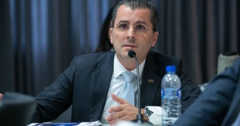 Thiago Fretta assume presidência interina da FIESC e cumpre agenda institucional
