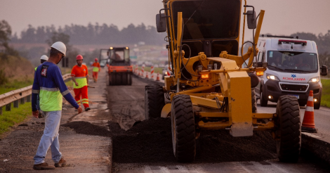 Trechos da BR-101 serão parcialmente interditados em Capivari, Imbituba e Paulo Lopes nesta semana; confira o cronograma de obras completo
