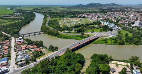 Tubarão / Capivari / Inaugurada ponte entre os municípios, aguardada há três décadas