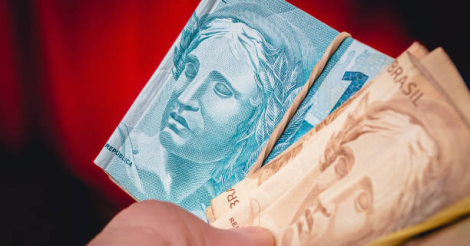 TUBARÃO / Homem é preso após ser flagrado com R$ 230 em notas falsas