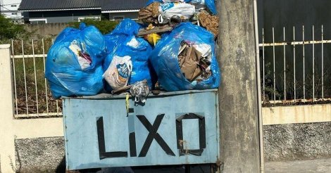 Tubarão notifica empresa responsável pela coleta de lixo