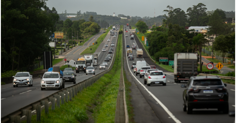 Trecho Sul da BR-101 em SC deve receber 860 mil veículos no Feriado de Páscoa