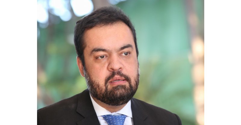 TSE inicia julgamento do governador Cláudio Castro por abuso de poder econômico