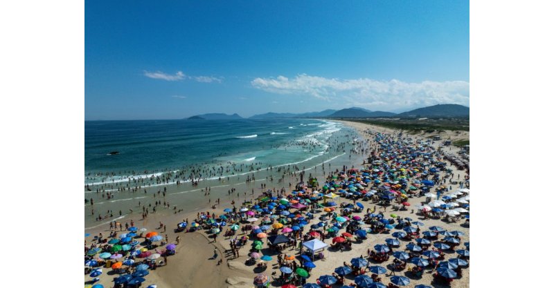 Turismo em Santa Catarina cresce 13,7% e tem um dos maiores avanços do país