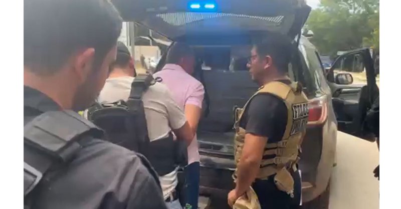Tuta, atual líder do PCC, é expulso da Bolívia e chega algemado ao Brasil