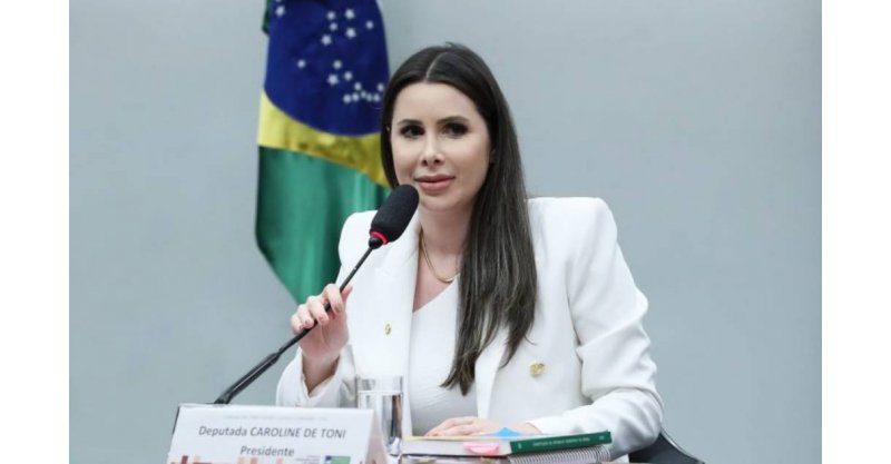 Universidade ou palco de ilegalidade? Carol De Toni questiona MEC sobre evento pró-drogas na UnB