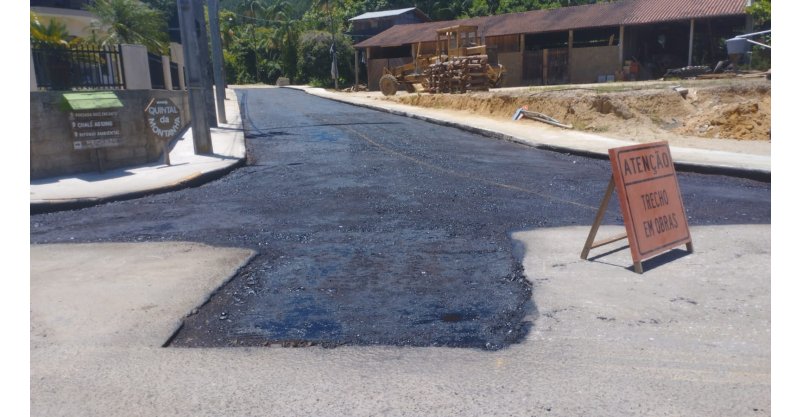 Usina fornece mais 100 toneladas de asfalto para Santa Rosa de Lima