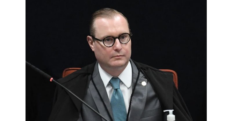 Zanin arquiva ação contra senador Seif por apologia à violência policial nas redes sociais 
